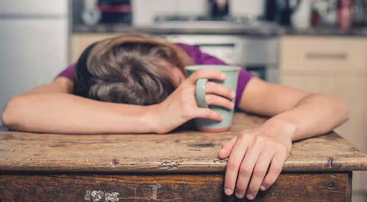 সকালের ক্লান্তি মানে শুধু ঘুম কম নয়, শরীর কিছু বলার চেষ্টা করছে