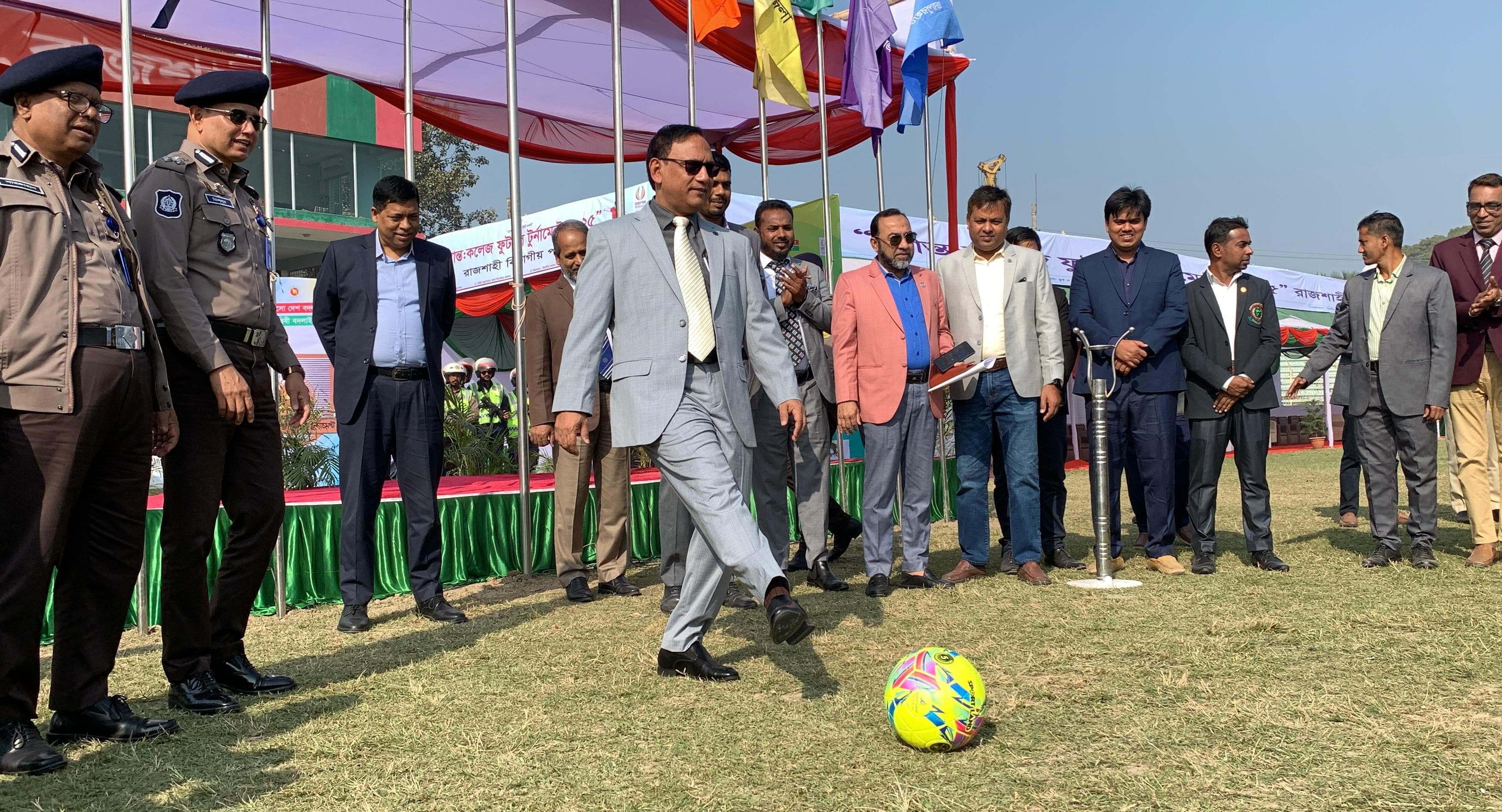 রাজশাহীতে আন্তঃকলেজ ফুটবলের তৃতীয় আসর শুরু