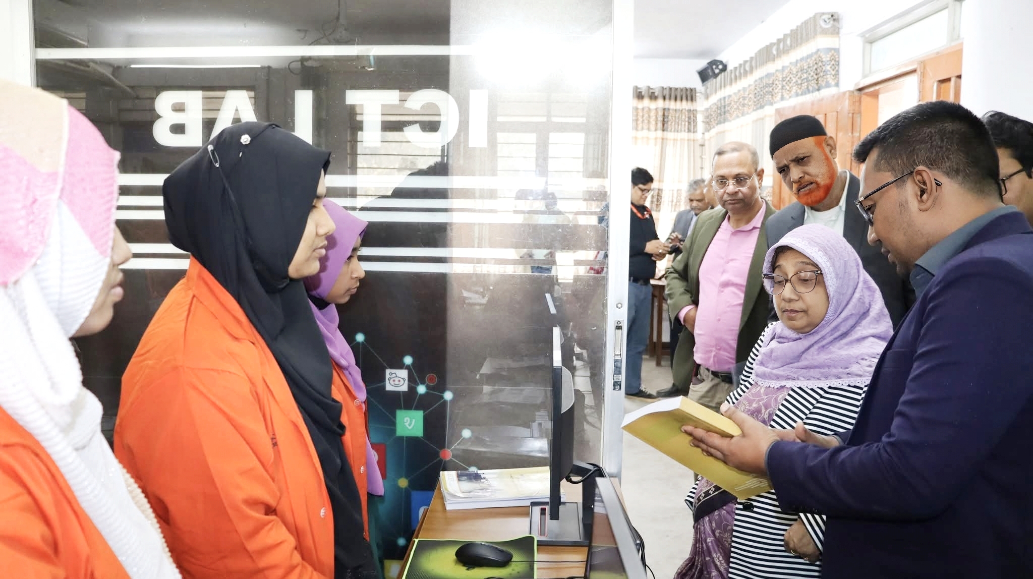 কারিগরি দক্ষতায় নতুন দিগন্ত: পিছিয়ে পড়া যুব সমাজকে শিল্প শ্রমিকে রূপান্তরে ইউসেপের উদ্যোগ