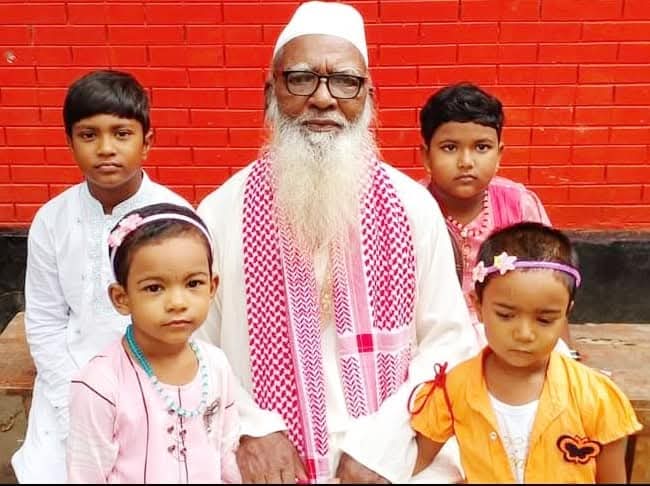 রাজশাহীতে অব: বিমান বাহিনী অফিসার সিকান্দারের মৃত্যুতে বাংলাদেশ সেনাবাহিনীর সম্মাননা প্রদান